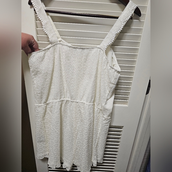 Eyelet Lace Cotton Blend Sperry Romper - Picture 4 of 4